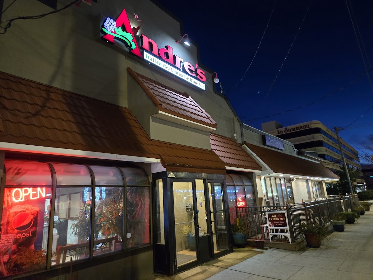 Andre's Wine Bar & Grill